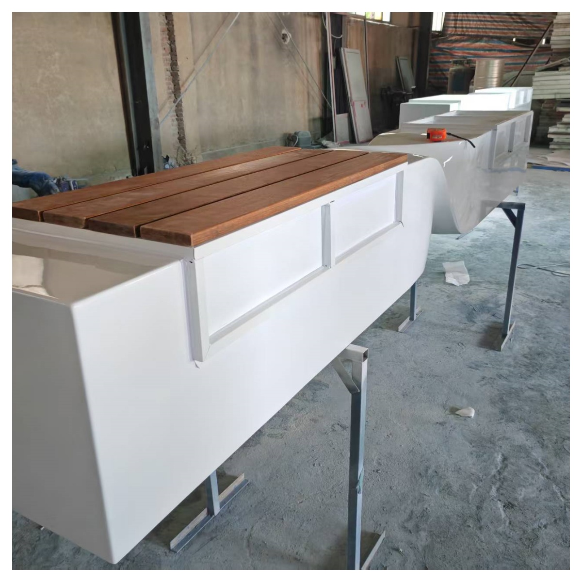 Park/square benches