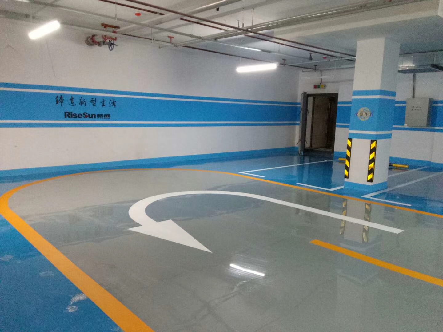 Anti-static floor