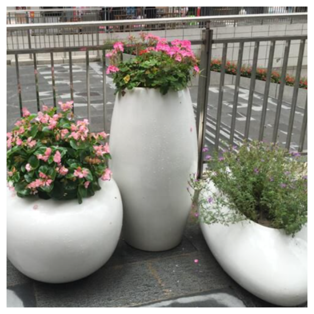 The differences between fiberglass reinforced plastic flower